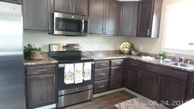 4448 3rd Ave in Great Falls, MT - Foto de edificio - Interior Photo