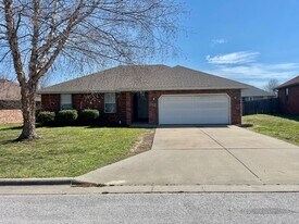 6008 N 8th Ave in Ozark, MO - Building Photo