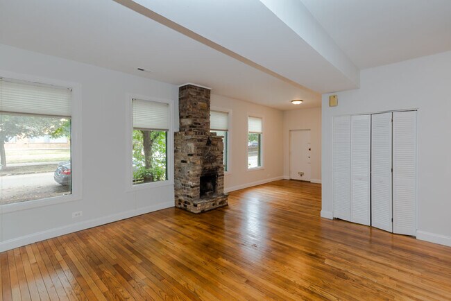 1251 W Belden Ave in Chicago, IL - Building Photo - Building Photo