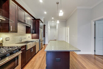 1247 W Madison St in Chicago, IL - Building Photo - Building Photo