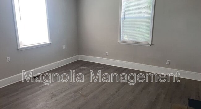 216 Walnut St in Henderson, NC - Building Photo - Building Photo