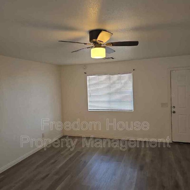 1640 Pershing Ave in Pahrump, NV - Building Photo - Building Photo