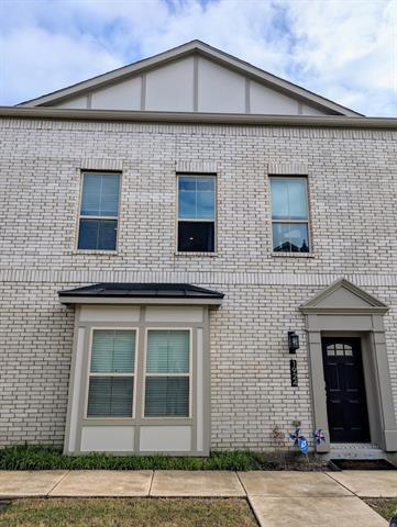 property at 1924 Bel Air Dr