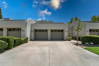 7700 E Gainey Ranch Rd in Scottsdale, AZ - Building Photo - Building Photo