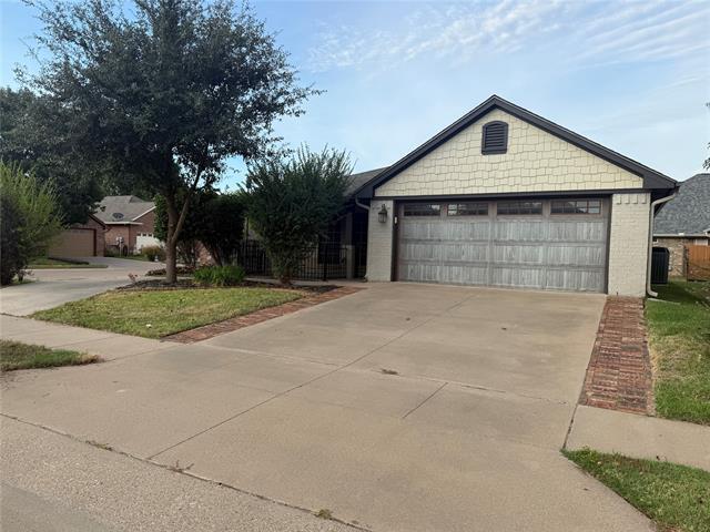 property at 1010 Roberts Bend Ct