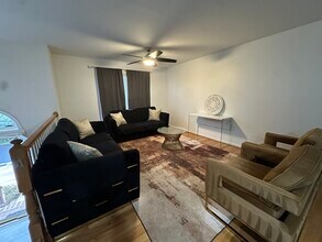103 Mummert Cir in Winchester, VA - Building Photo - Building Photo