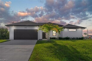 2001 NW 25th Ave in Cape Coral, FL - Building Photo