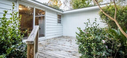 240 Adams Rd in Bloomingdale, GA - Building Photo - Building Photo