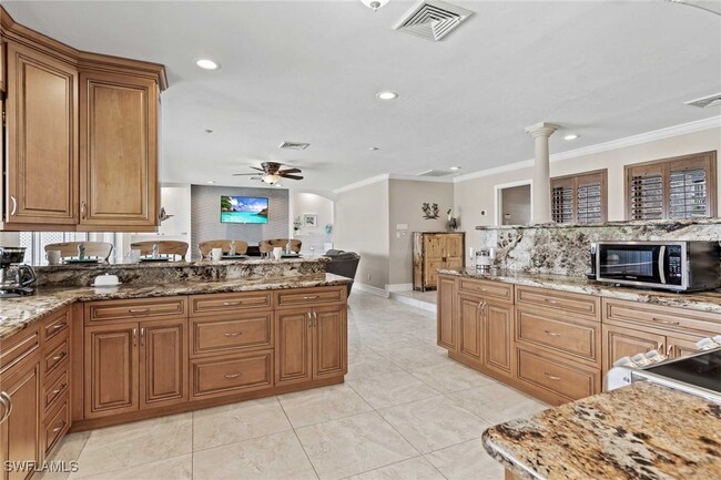 252 Bayshore Dr in Cape Coral, FL - Building Photo - Building Photo