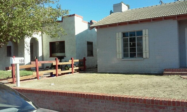 108 E Buena Vista St in Barstow, CA - Building Photo - Building Photo