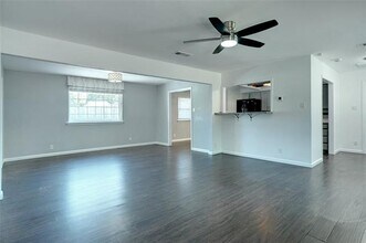 1104 Shady Pine Ct in Bedford, TX - Building Photo - Building Photo
