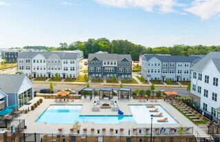 Elan Prosperity Village in Charlotte, NC - Building Photo