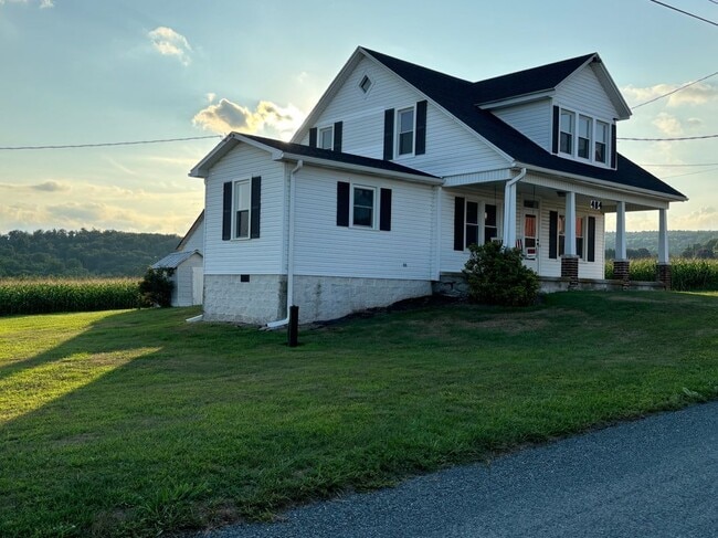 484 Celebration Hill Rd in Biglerville, PA - Foto de edificio - Building Photo