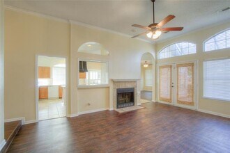 4221 Crestedge Dr in Carrollton, TX - Building Photo - Building Photo