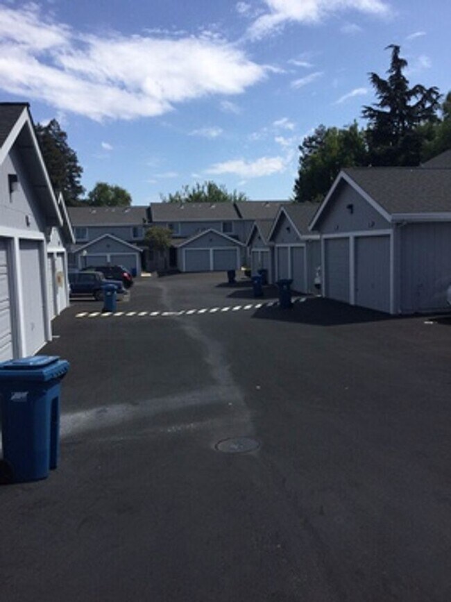 160 Tammy Cir in Bay Point, CA - Building Photo - Building Photo