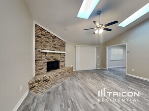 1557 Skye Ct in Apopka, FL - Foto de edificio - Building Photo