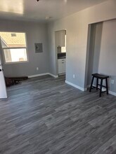 4010 1/2 Rockwood St, Unit 4010 and half Rockwood in Los Angeles, CA - Building Photo - Building Photo