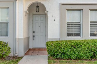 5460 NW 107th Ave, Unit 111 in Doral, FL - Building Photo - Building Photo