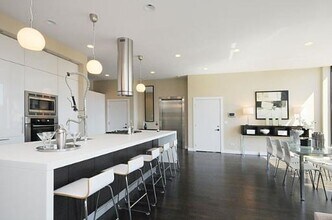 622 N Ashland Ave in Chicago, IL - Building Photo - Building Photo