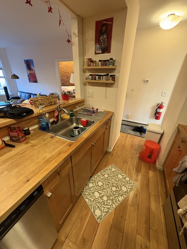 204 Northampton St, Unit 3