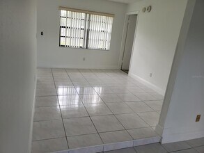 7910 Glen Abbey Cir in Orlando, FL - Building Photo - Building Photo