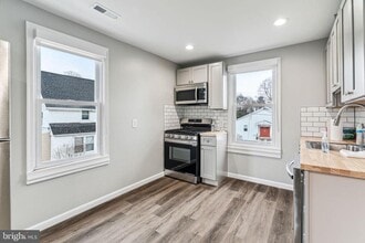 625 Byberry Rd in Philadelphia, PA - Building Photo - Building Photo