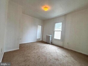 49 Hopkins St in Woodbury, NJ - Building Photo - Building Photo