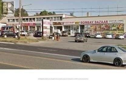 2881 Lawrence Ave E in Toronto, ON - Building Photo