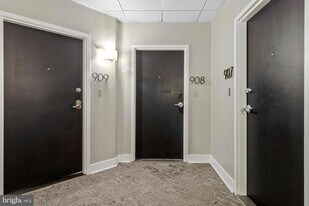 1001 L St NW in Washington, DC - Building Photo