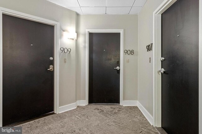 property at 1001 L St NW