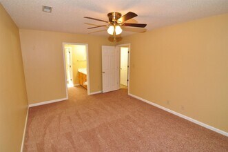 484 Bamburg Dr in Clarksville, TN - Building Photo - Building Photo