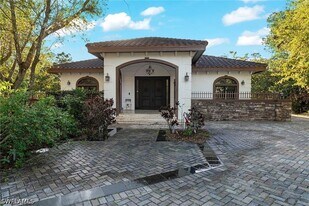 2605 64th St SW in Naples, FL - Building Photo