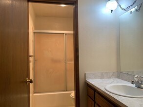 507 NE D St in Grants Pass, OR - Building Photo - Building Photo