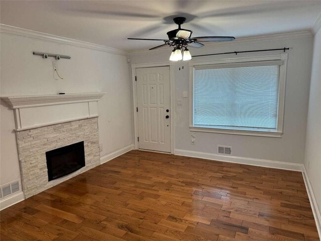 837 Parkstone Dr in Stone Mountain, GA - Building Photo - Building Photo