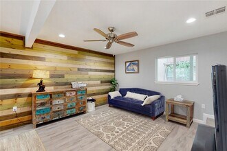 513 Boyett St, Unit 1 in College Station, TX - Building Photo - Building Photo