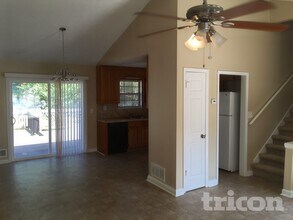 200 Gage Ct, Unit 1492-306 in Fairburn, GA - Building Photo - Building Photo