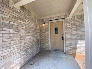 124 Easy St in Hutto, TX - Building Photo - Building Photo