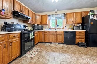 364 Oak St in Vestal, NY - Building Photo - Building Photo