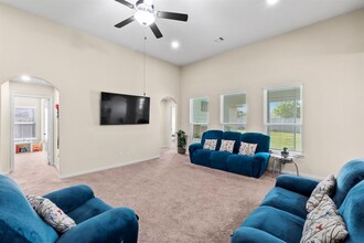 22526 Red Sparrow Dr in Hockley, TX - Foto de edificio - Building Photo