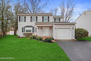 11 Applebey St in Eatontown, NJ - Building Photo