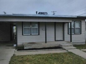 507 W Berry Dr in Hobbs, NM - Building Photo