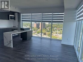 370 Martha St in Burlington, ON - Building Photo - Building Photo