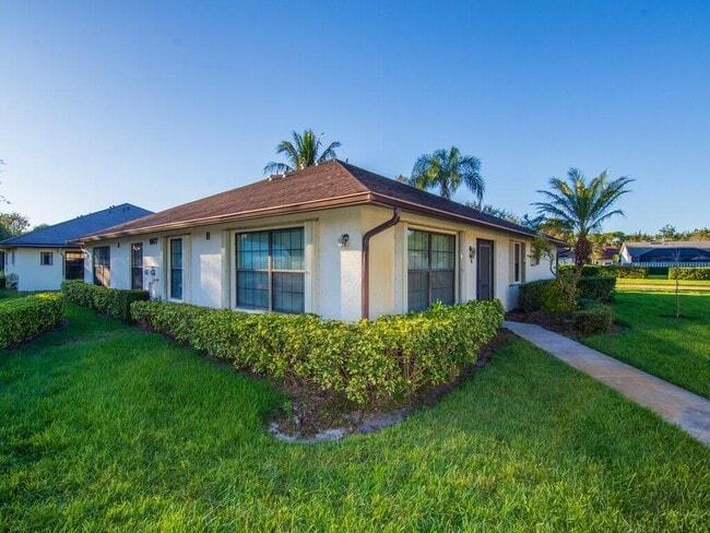 1607 Laurel Leaf Ln in Fort Pierce, FL - Building Photo - Building Photo