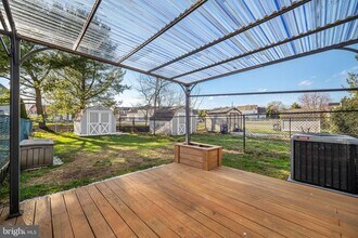 817 Thoreau Ln in Monroe, NJ - Building Photo - Building Photo