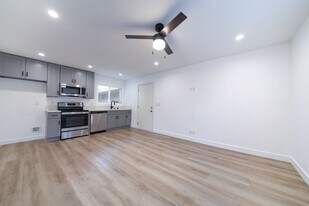 1655 W Malvern Ave in Fullerton, CA - Building Photo