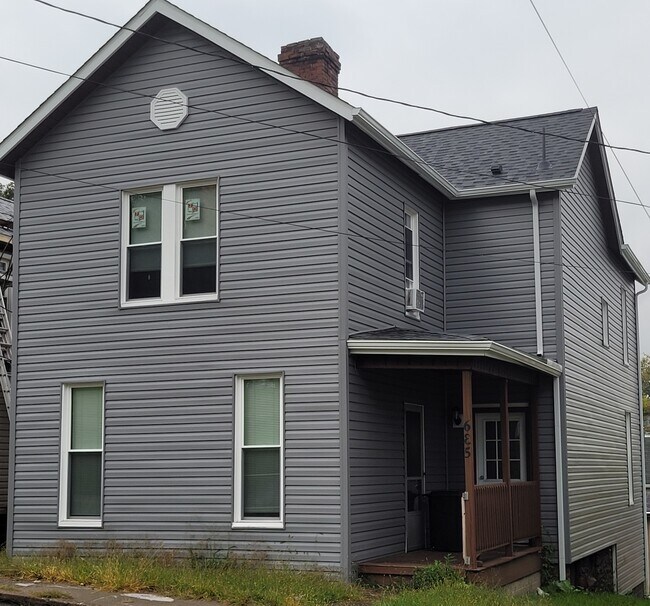 635 Wood St Rentals in California, PA