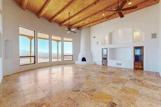 3 Quiet Ln in Corrales, NM - Building Photo - Building Photo