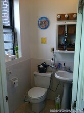 11 Cummings Rd, Unit 1 in Boston, MA - Foto de edificio - Building Photo