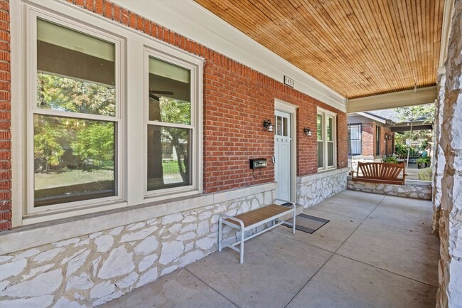 1621 Linden Ave in Memphis, TN - Building Photo - Building Photo