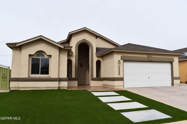 14325 Navajo Point Dr in El Paso, TX - Building Photo - Building Photo